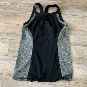 Women’s workout top